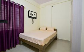 C Suites - Franny